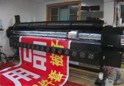马关喷绘广告分辨率是多少？