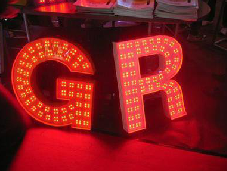 马关LED发光字有哪些优势？